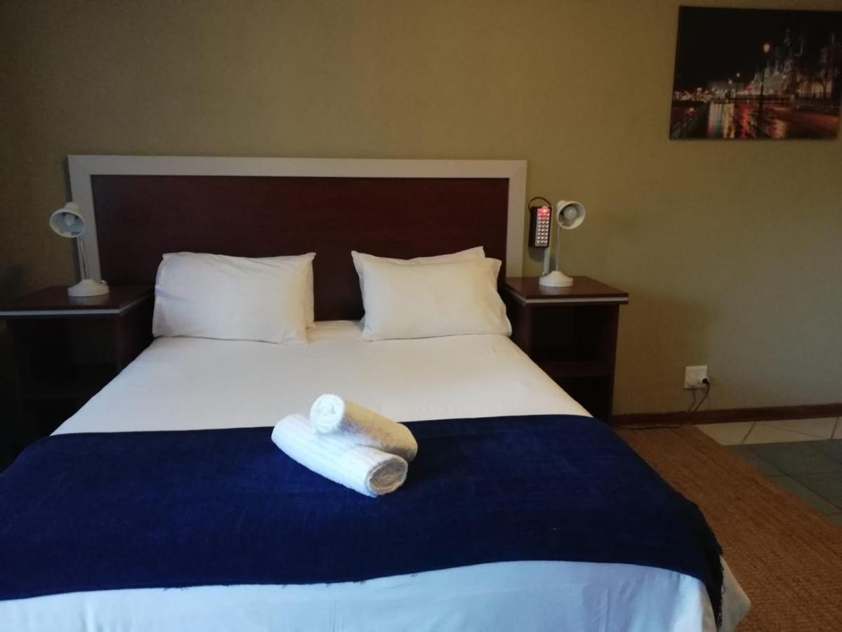 Amigos Bed & Breakfast - No Loadshedding Mbombela Bagian luar foto
