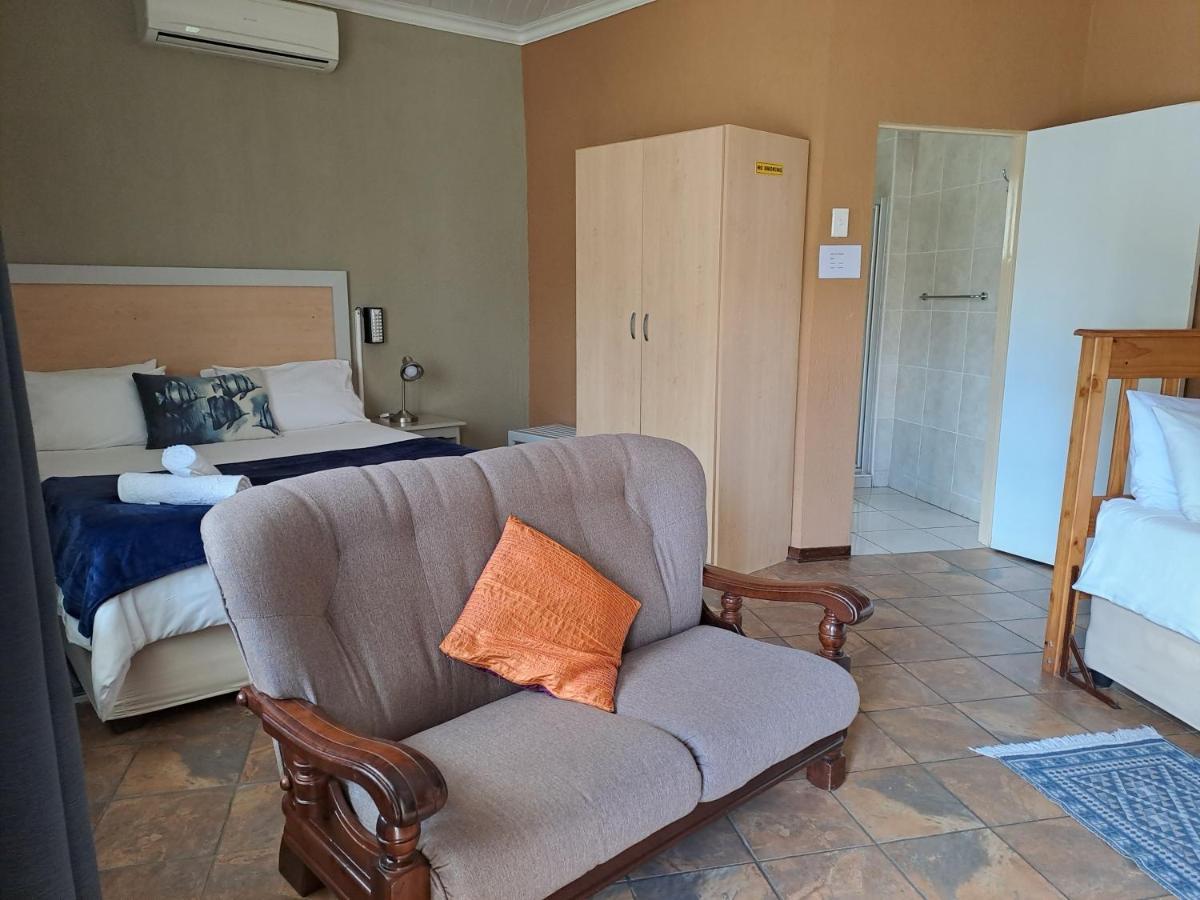 Amigos Bed & Breakfast - No Loadshedding Mbombela Bagian luar foto