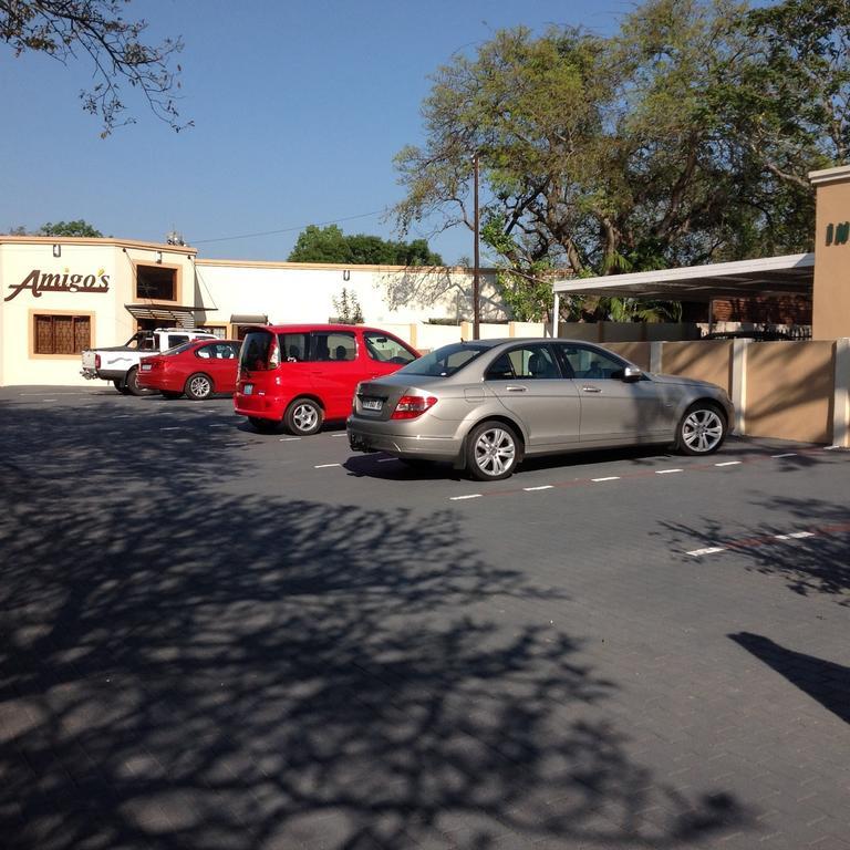 Amigos Bed & Breakfast - No Loadshedding Mbombela Bagian luar foto