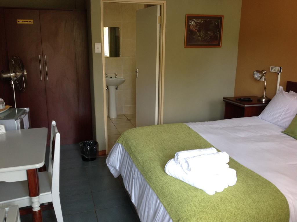 Amigos Bed & Breakfast - No Loadshedding Mbombela Ruang foto